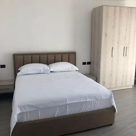Apartamento Sunset Luxury Radhimë